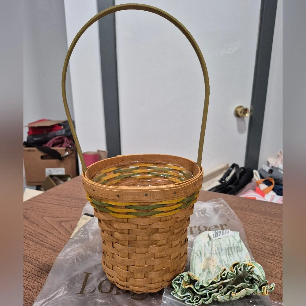 New! 2008 Longaberger May Series Daffodil Basket